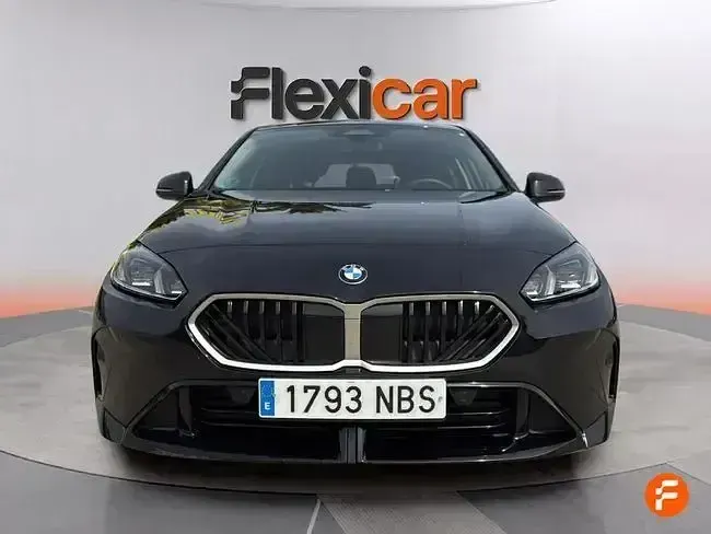 Usado BMW 120 163 CV (119 kW) 2025 Negro Utilitario