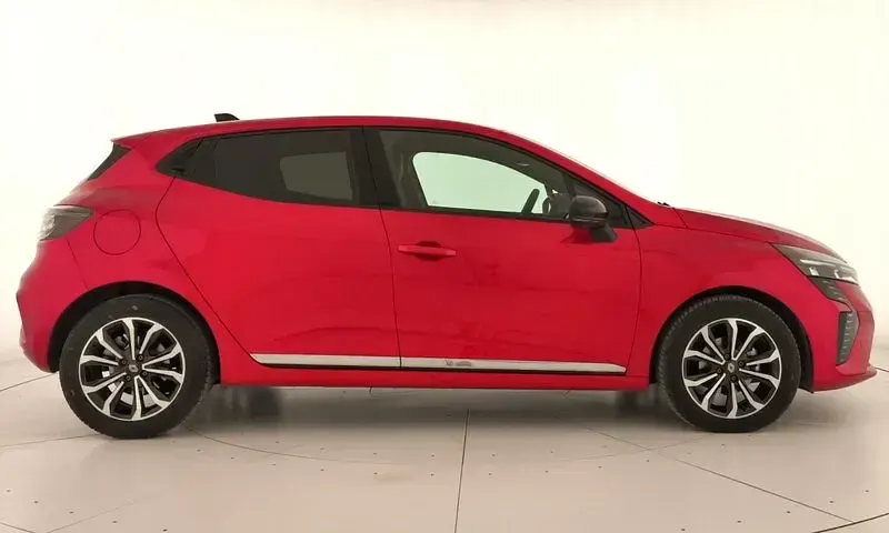 Usado Renault Clio V Techno 100 CV (73 kW) 2025 Rojo Berlina