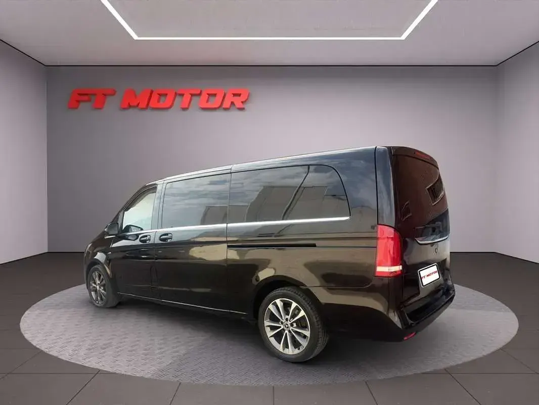 Usado Mercedes V220 Avantgarde 163 CV (119 kW) 2015 Negro Monovolumen