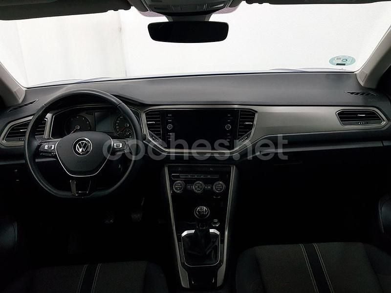 Usado VW T-Roc Advance 110 CV (80 kW) 2022 Azul SUV