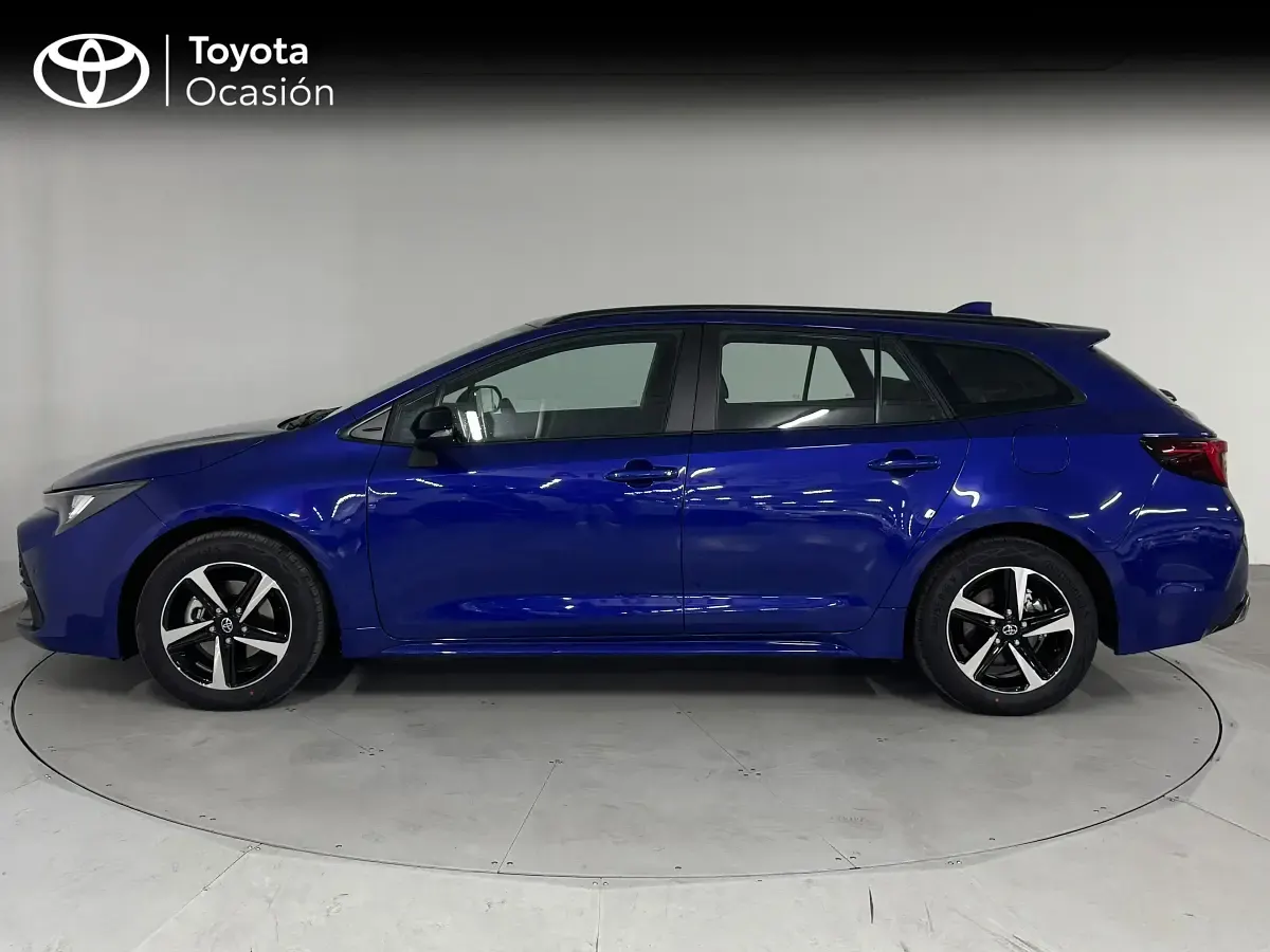 Usado Toyota Corolla Active 140 CV (102 kW) 2026 Azul Familiar