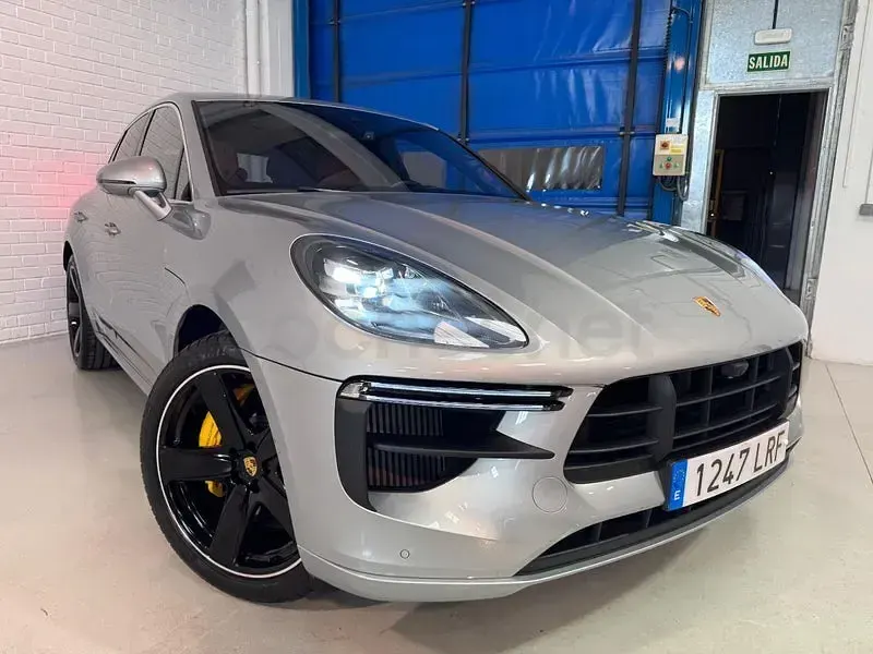 Usado Porsche Macan Turbo 440 CV (323 kW) 2021 Gris / plata SUV