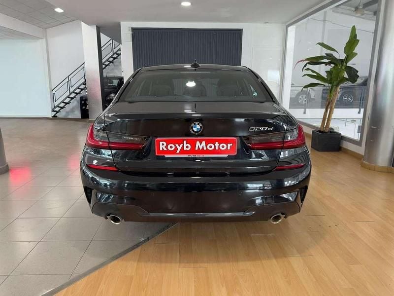 Usado BMW 320 Comfort Edition 190 CV (139 kW) 2020 Negro Berlina