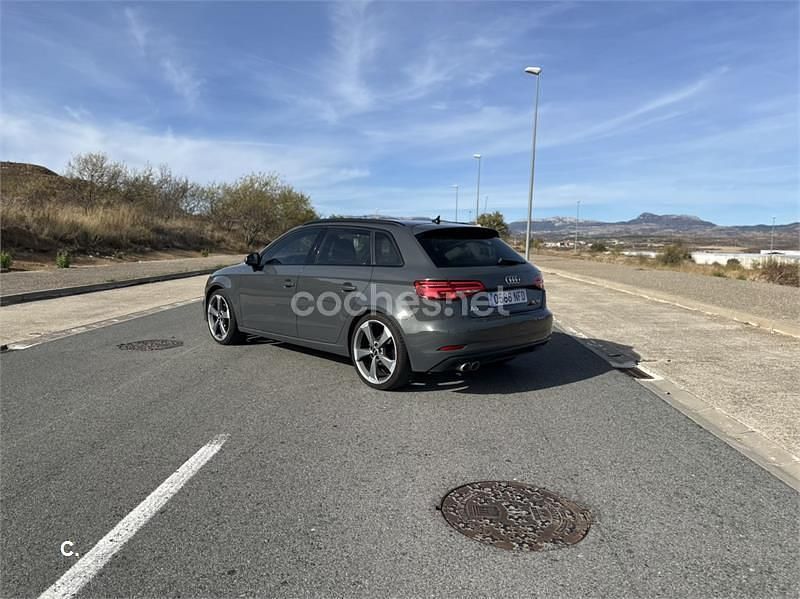 Usado Audi A3 S-Line 150 CV (110 kW) 2019 Gris / plata Berlina