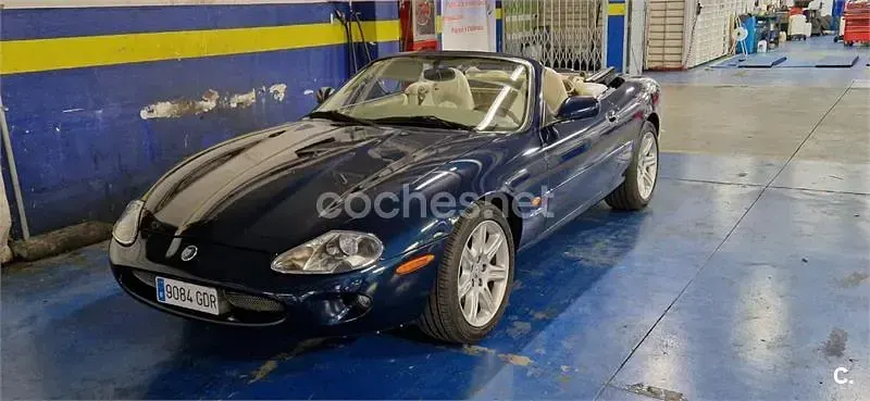 Usado Jaguar XK8 290 CV (213 kW) 2000 Azul Descapotable