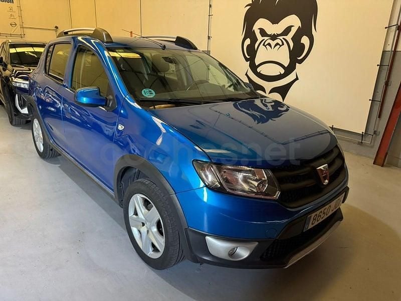 Usado Dacia Sandero Stepway 90 CV (66 kW) 2015 Azul Berlina