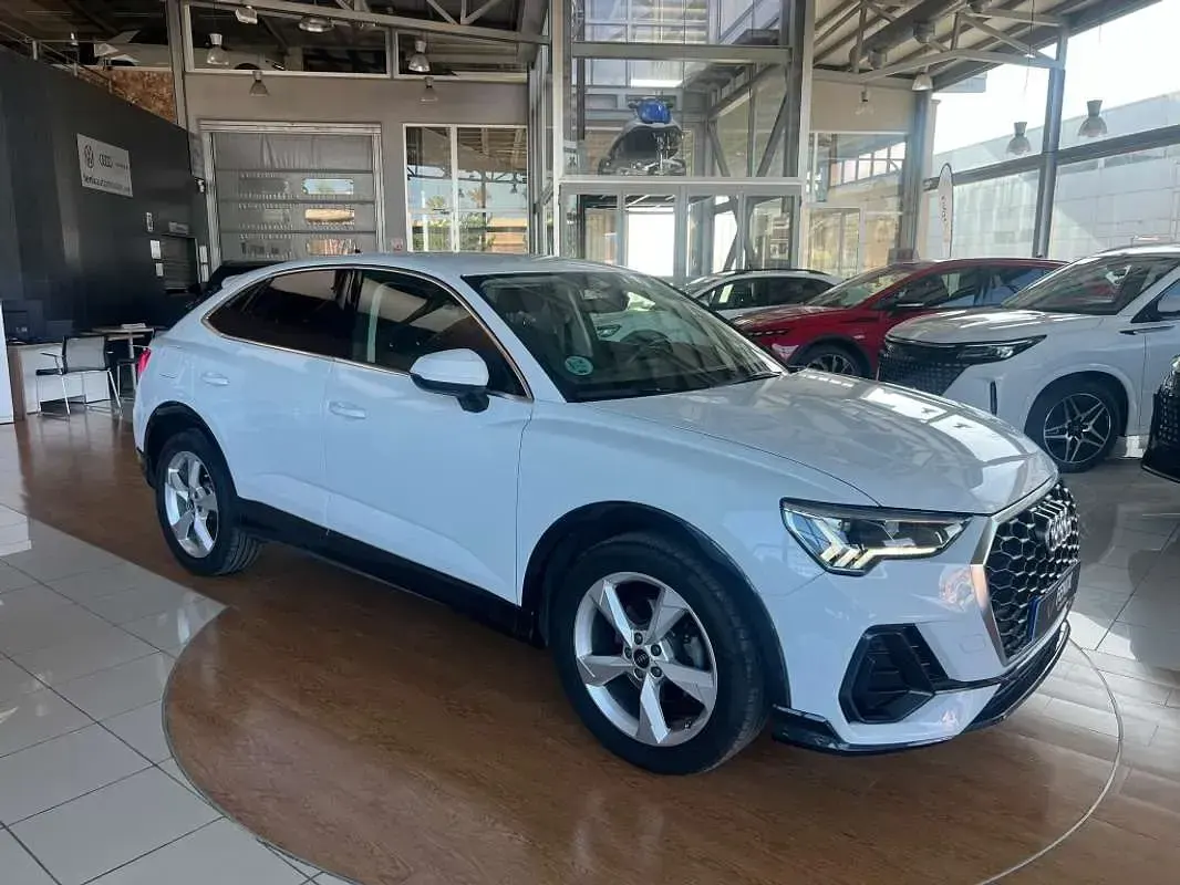 Usado Audi Q3 Advanced 150 CV (110 kW) 2021 Blanco SUV