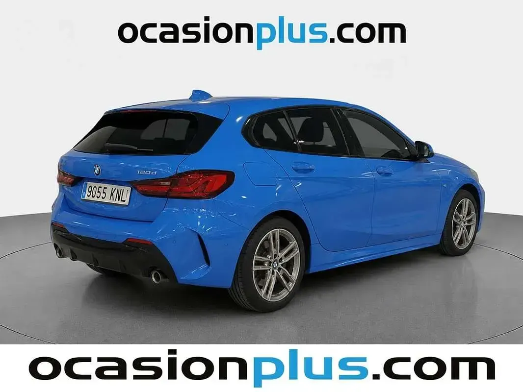 Usado BMW 120 178 CV (130 kW) 2024 Azul Utilitario