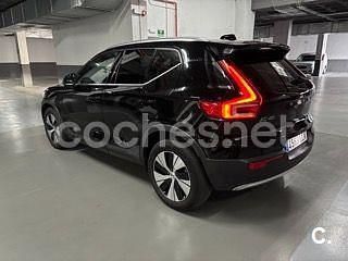 Usado Volvo XC40 Momentum 262 CV (192 kW) 2020 Negro SUV