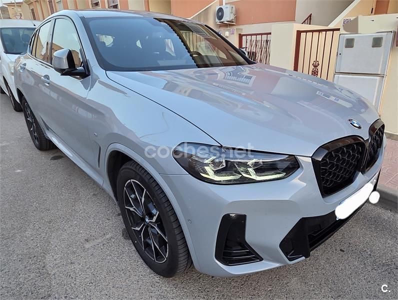 Gris / plata Usado 2024 BMW X4 xLine SUV | 58.500 € (Caro) - Imagen 1/4