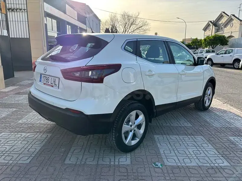 Usado Nissan Qashqai Acenta 150 CV (110 kW) 2020 Blanco SUV