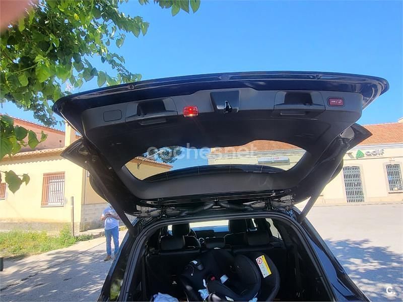 Usado Mercedes GLB200 163 CV (119 kW) 2023 Negro SUV