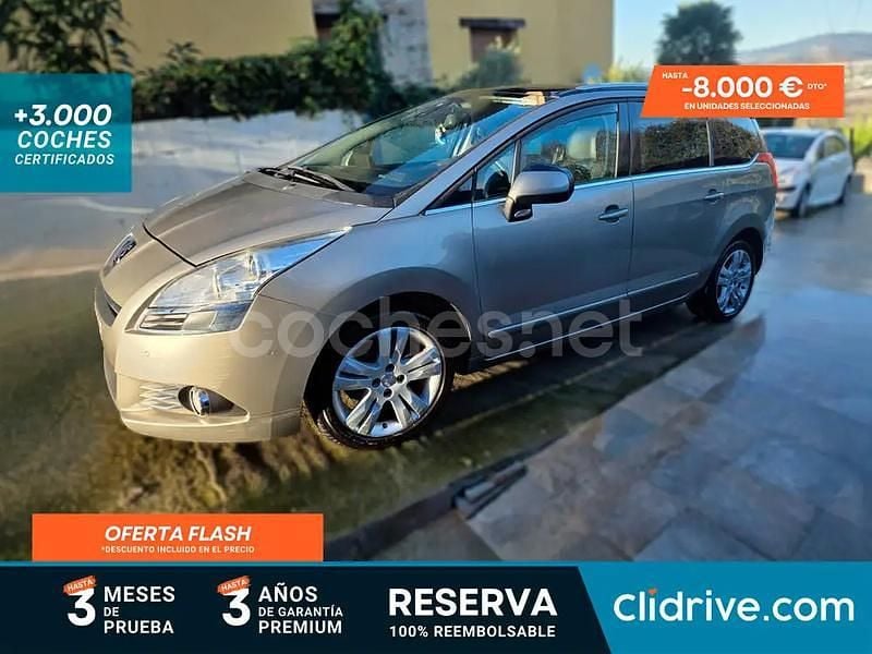 Beige Usado 2011 Peugeot 5008 Sport Monovolumen | 5290 € (Precio justo) - Imagen 1/3