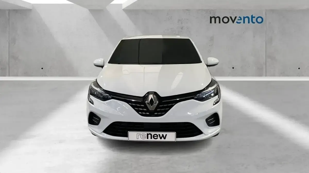 Używany Renault Clio V Techno 100 KM (73 kW) 2022 Biały Sedan/Limuzyna