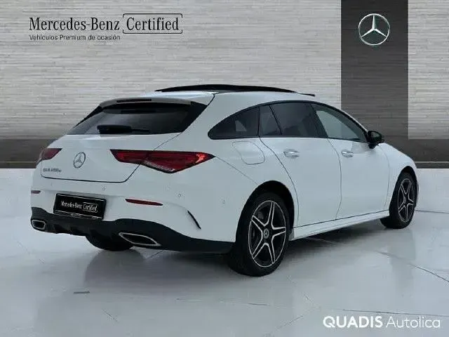 Usado Mercedes CLA250e Shooting Brake 218 CV (160 kW) 2022 Blanco polar Familiar
