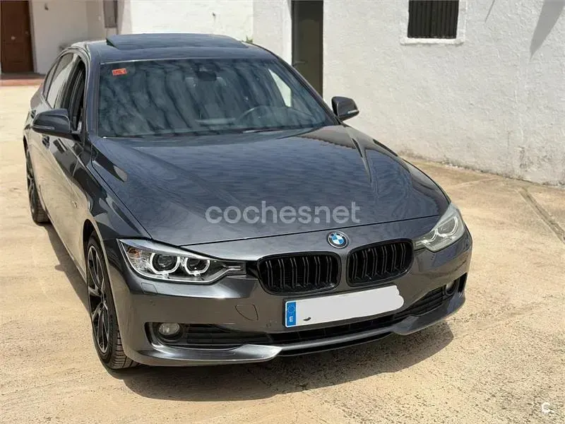 Usado BMW 320 Sport Line 184 CV (135 kW) 2012 Gris / plata Berlina