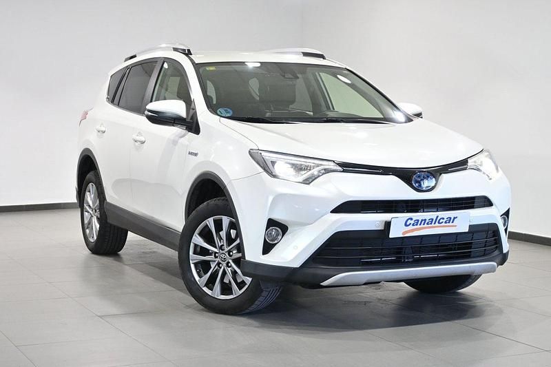 Usado Toyota RAV4 Advance 197 CV (144 kW) 2016 Blanco SUV