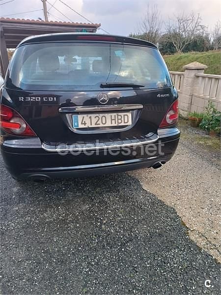 Usado Mercedes R320 224 CV (164 kW) 2010 Negro Monovolumen