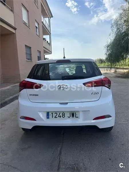 Brugt Hyundai i20 90 HK (66 kW) 2017 Hvid Sedan