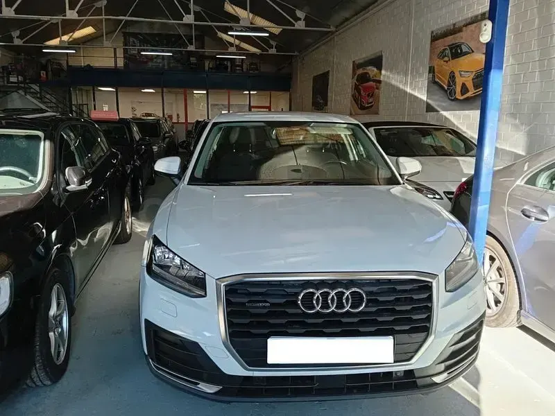 Usado Audi Q2 Advanced Plus 150 CV (110 kW) 2017 Blanco SUV