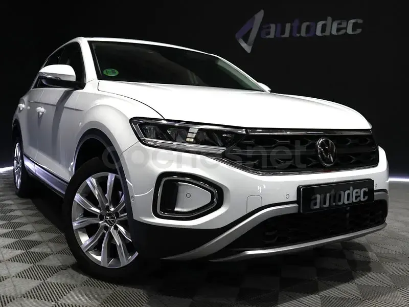 Usado VW T-Roc Life 150 CV (110 kW) 2023 Blanco SUV