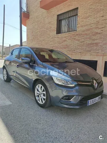 Usado Renault Clio IV Zen 90 CV (66 kW) 2019 Azul Berlina