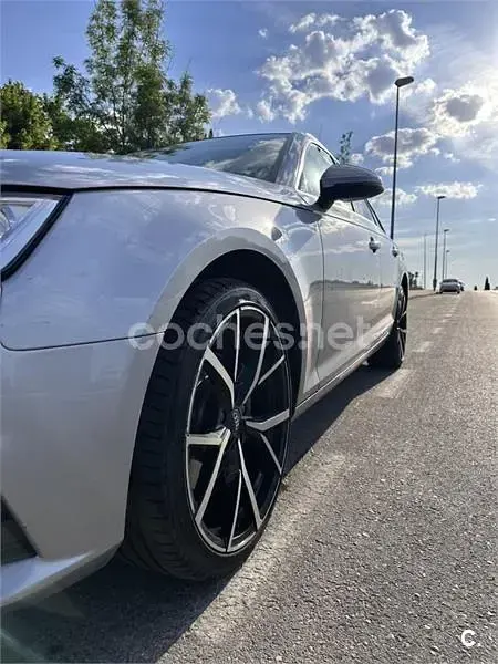 Usado Audi A4 Advanced 150 CV (110 kW) 2016 Gris / plata Familiar