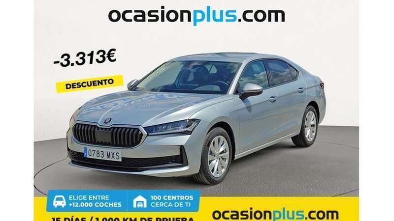 Plateado Nuevo 2025 Skoda Superb Essence Berlina | 31.810 € - Imagen 1/1