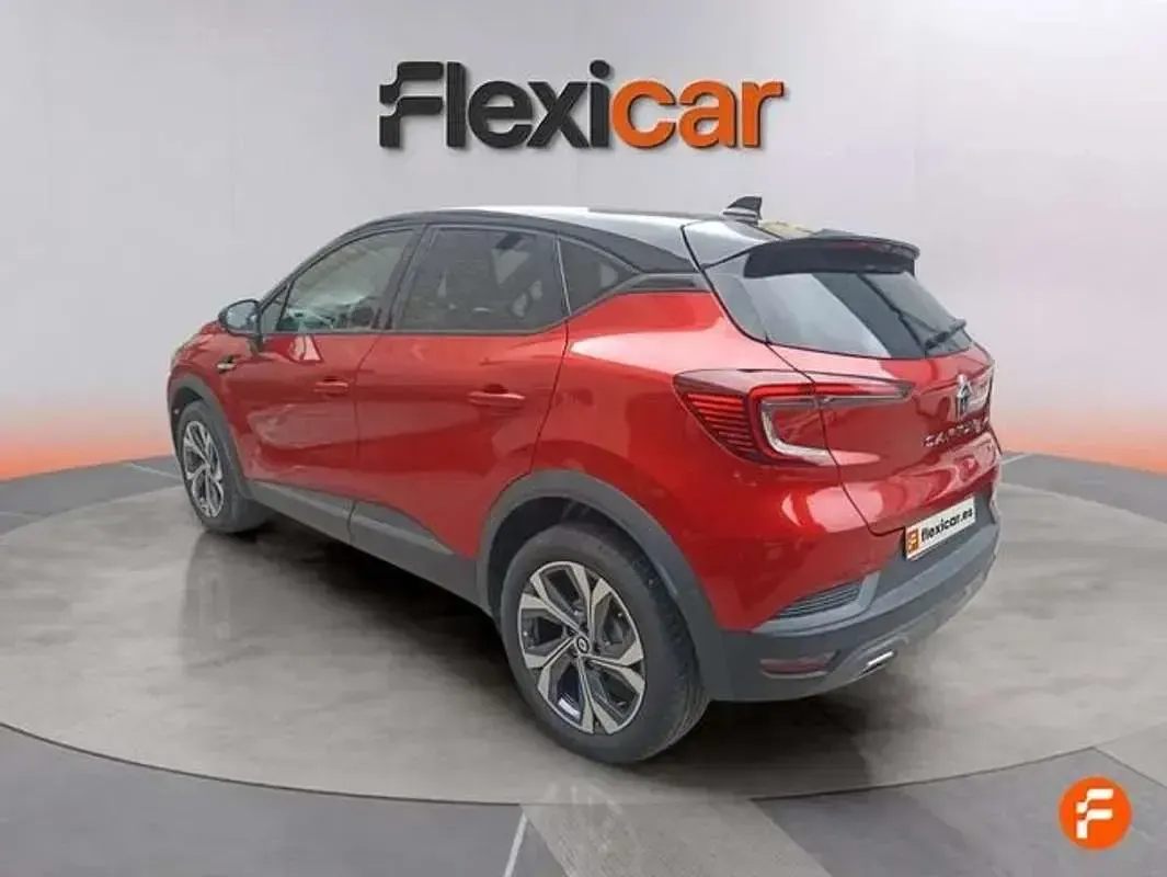 Usado Renault Captur Techno 140 CV (102 kW) 2022 Rojo SUV