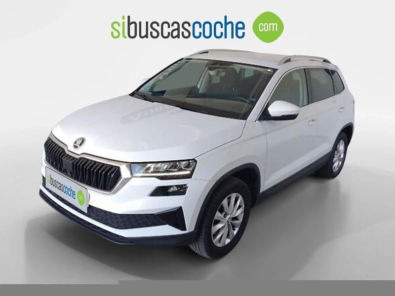 Usado Skoda Karoq Ambition 150 CV (110 kW) 2022 Blanco SUV