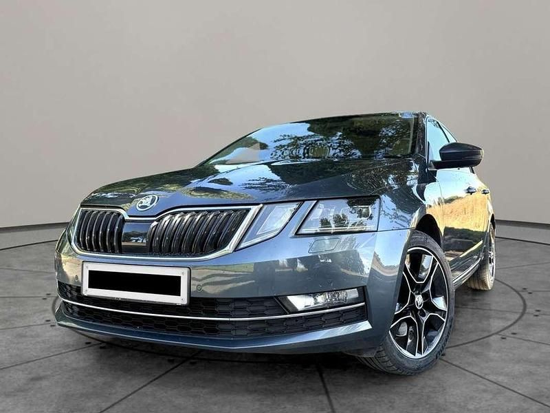 Usado Skoda Octavia RS 184 CV (135 kW) 2018 Gris Utilitario