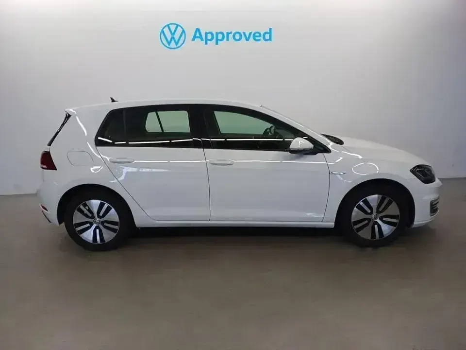 Usado VW Golf VII 136 CV (100 kW) 2019 Blanco Berlina