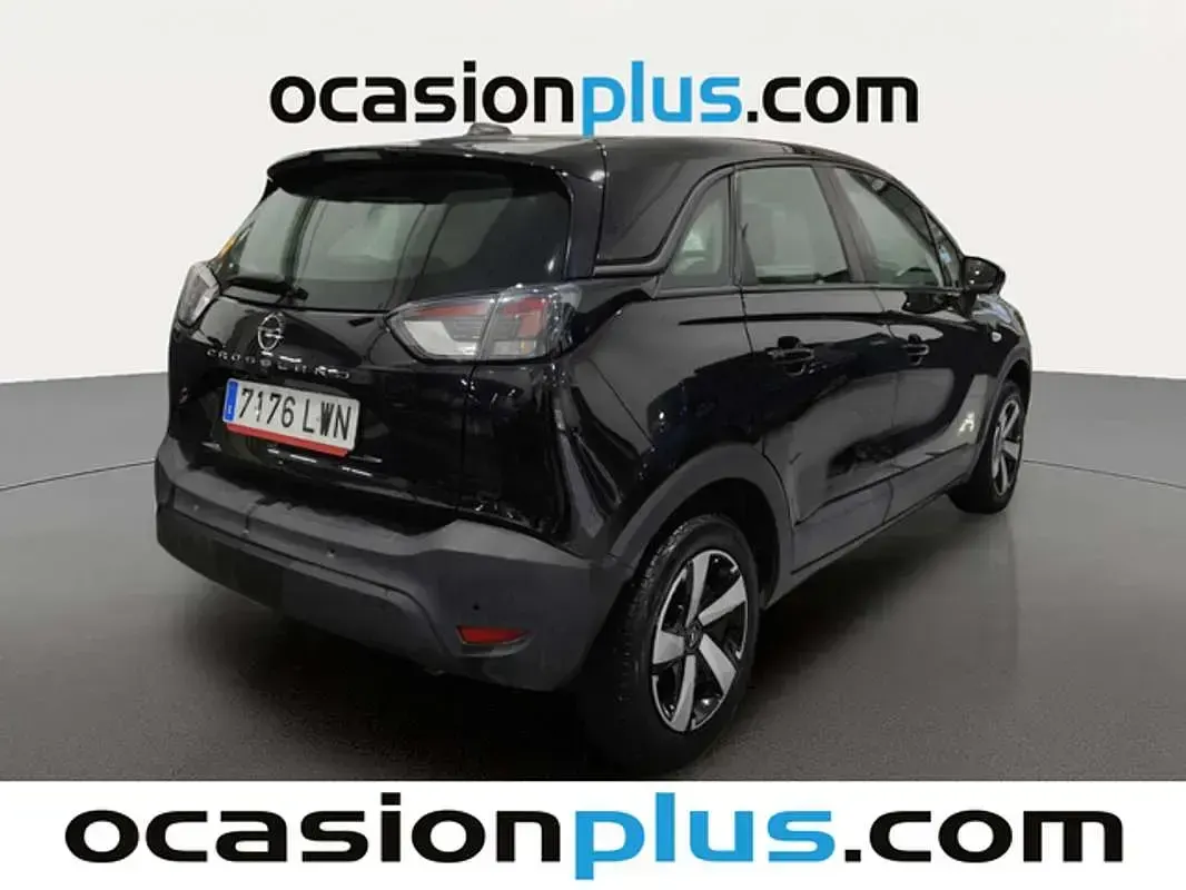 Usado Opel Crossland Edition 110 CV (80 kW) 2022 Negro SUV