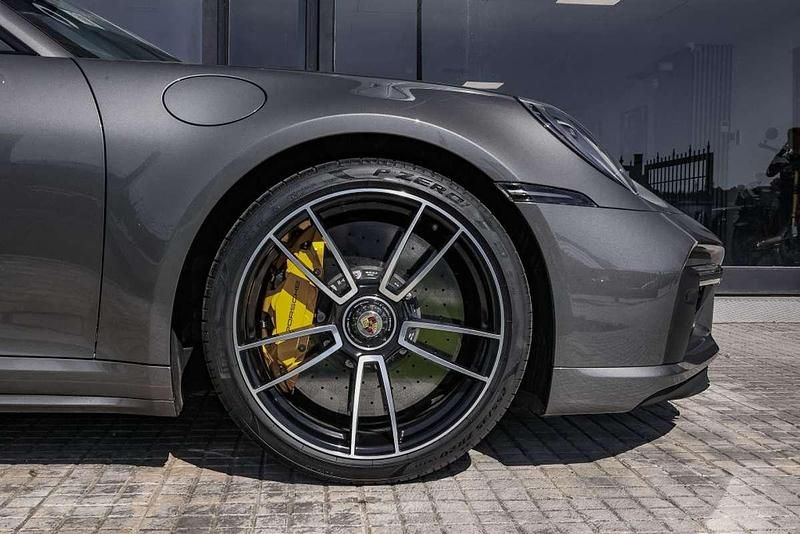 Usado Porsche 992 650 CV (478 kW) 2021 Gris Coupe