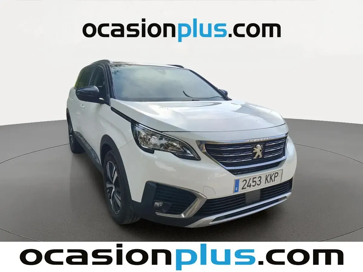 Usado Peugeot 5008 Allure 130 CV (95 kW) 2018 Blanco SUV
