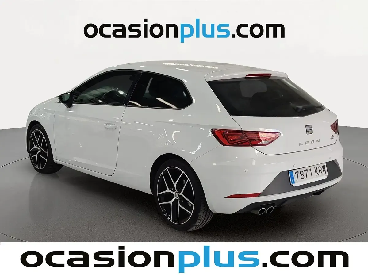 Usado Seat Leon FR 150 CV (110 kW) 2018 Blanco Utilitario