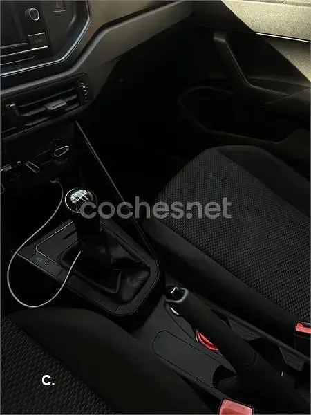 Usado VW Polo Edition 75 CV (55 kW) 2018 Gris / plata Utilitario