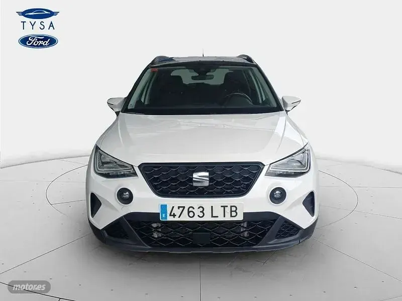 Usado Seat Arona Style 110 CV (80 kW) 2021 Blanco SUV