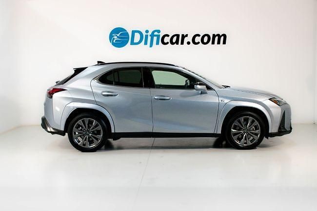 Usado Lexus UX Sport Line 184 CV (135 kW) 2023 Plata SUV