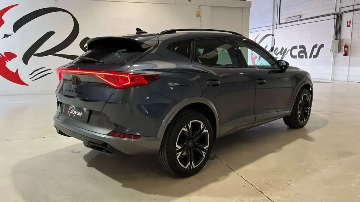 Usado Cupra Formentor 150 CV (110 kW) 2023 Gris SUV