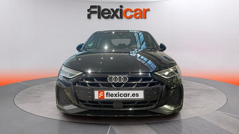 Usado Audi A3 S-Line 150 HP (110 kW) 2024 Azul Sedan