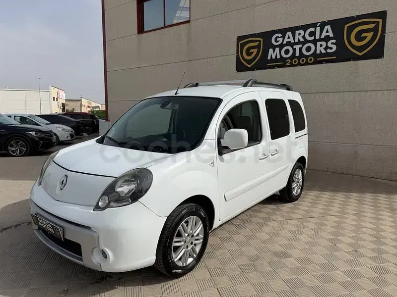 Usado Renault Kangoo Expression 110 CV (80 kW) 2012 Blanco Monovolumen