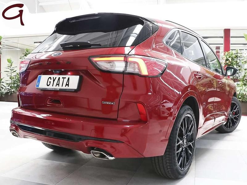 Usado Ford Kuga ST-Line X 224 CV (164 kW) 2024 Rojo SUV