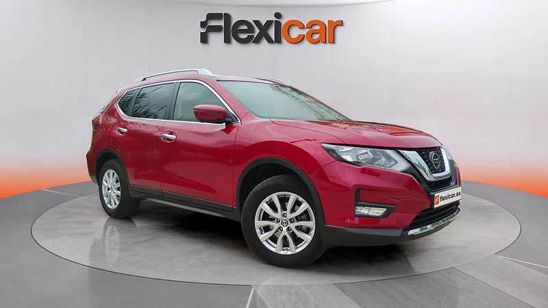 Usado Nissan X-Trail Visia 160 CV (117 kW) 2021 Rojo SUV