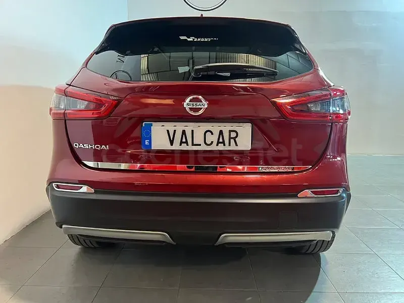 Usado Nissan Qashqai Tekna 115 CV (84 kW) 2019 Granate SUV