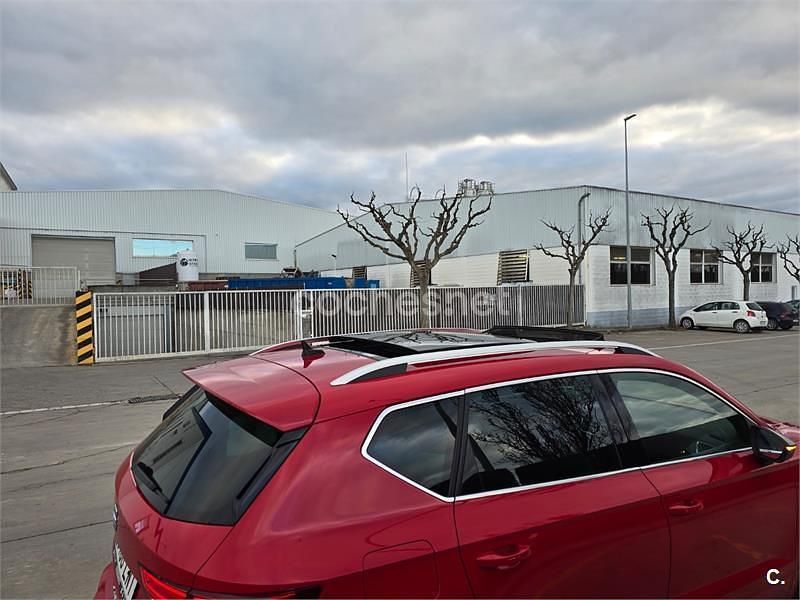 Usado Seat Ateca 4Drive 190 CV (139 kW) 2021 Granate SUV