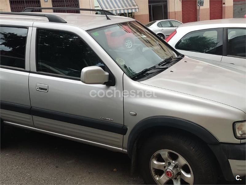 Gris / plata Usado 2001 Opel Frontera Limited SUV | 9500 € - Imagen 1/3