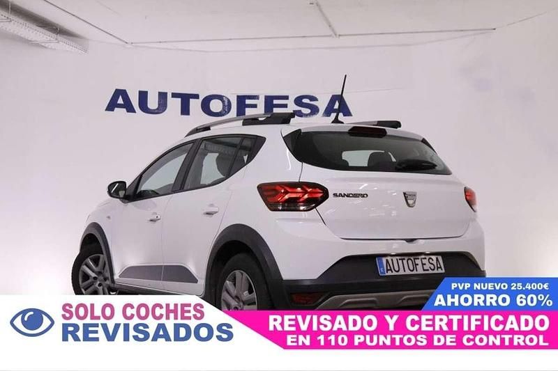 Usado Dacia Sandero Expression 101 CV (74 kW) 2022 Blanco Berlina