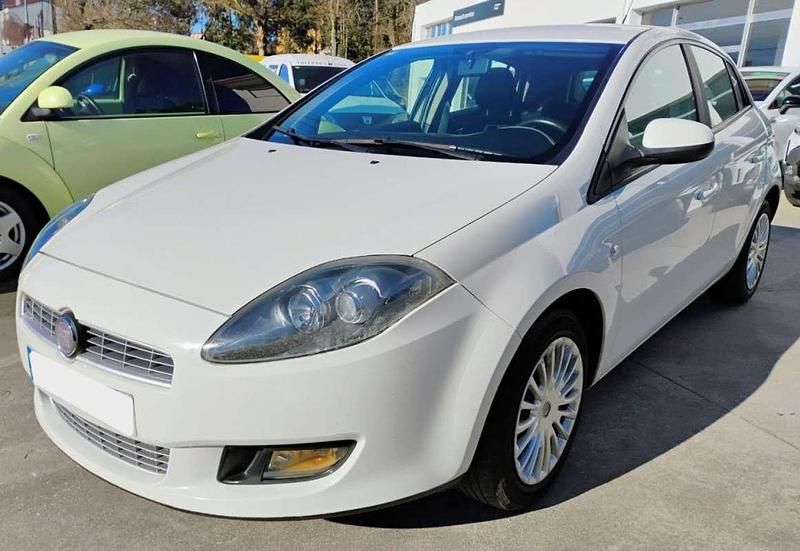 Blanco Usado 2011 Fiat Bravo Life Utilitario | 5500 € (Precio justo) - Imagen 1/4