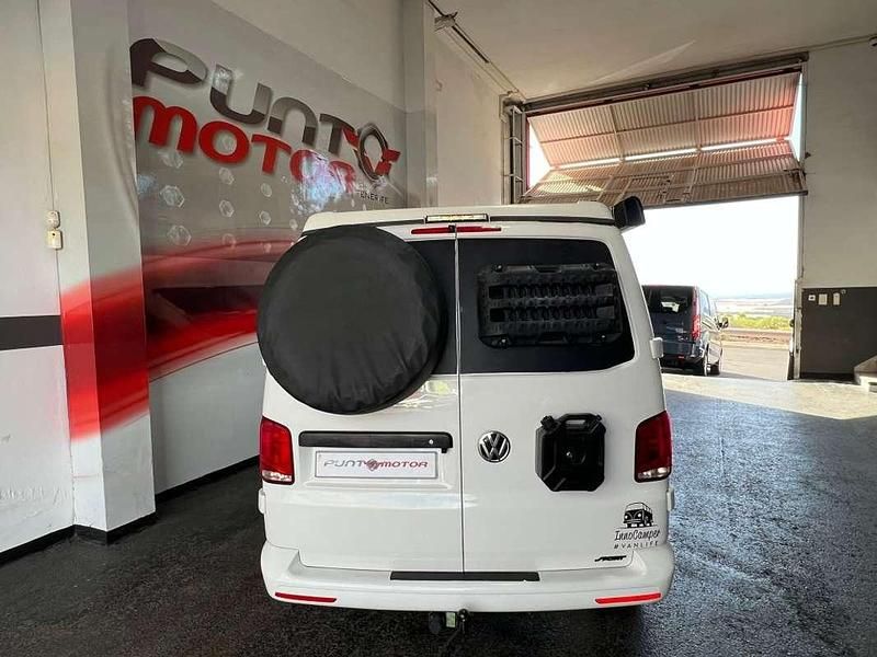 Usado VW California Beach 110 CV (80 kW) 2022 Blanco Van